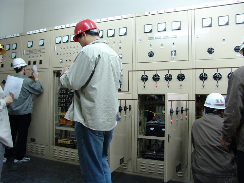 2023年高低壓配電柜維修和保養注意事項